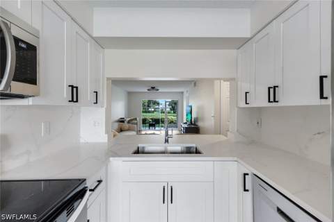 121 Wading Bird Cir 103, Naples FL - photo 11 of 22