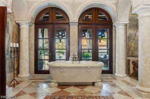 3200 Green Dolphin Ln, Naples FL - photo 19 of 37