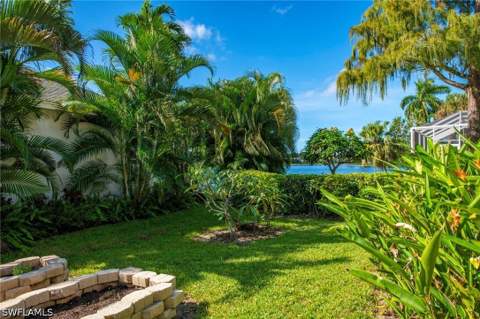 275 Lambton Ln, Naples FL - photo 6 of 29