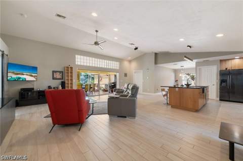 275 Lambton Ln, Naples FL - photo 7 of 29