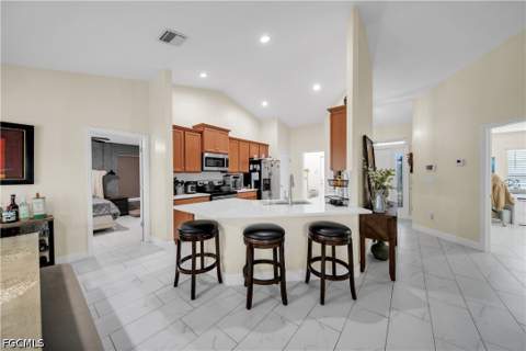 1211 NW 27th Pl, Cape Coral FL - photo 11 of 36