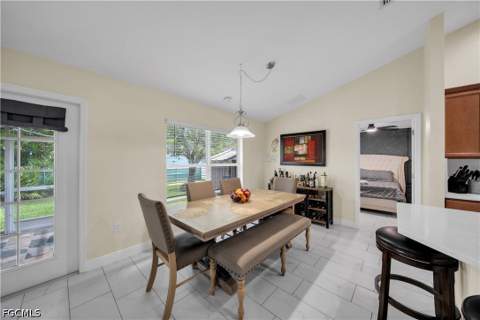 1211 NW 27th Pl, Cape Coral FL - photo 12 of 36