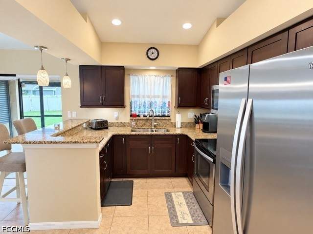 3 bedroom SingleFamilyResidence at 406 SE 13th St, Cape Coral, Cape Coral — photo 5