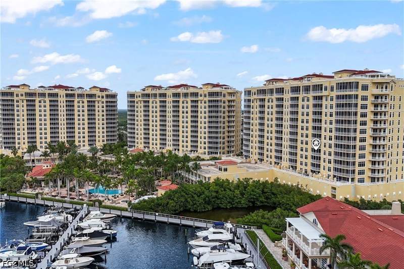 3 bedroom Condominium at 6021 Silver King Blvd 302, Tarpon Landings, Cape Coral — photo 2