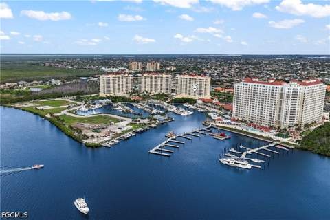6021 Silver King Blvd 302, Cape Coral FL - photo 7 of 53