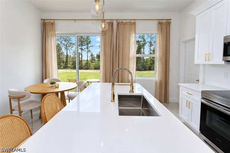 3 bedroom SingleFamilyResidence at 501 Willowbrook Dr, Greenbriar, Lehigh Acres — photo 4