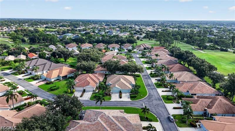 2 bedroom Attached at 2291 Granby Dr, Westminster, Lehigh Acres — photo 3