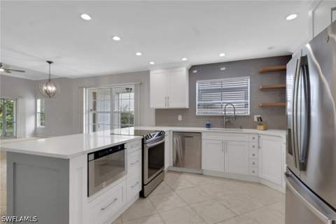 1413 Monarch Cir B4, Naples FL - photo 11 of 25