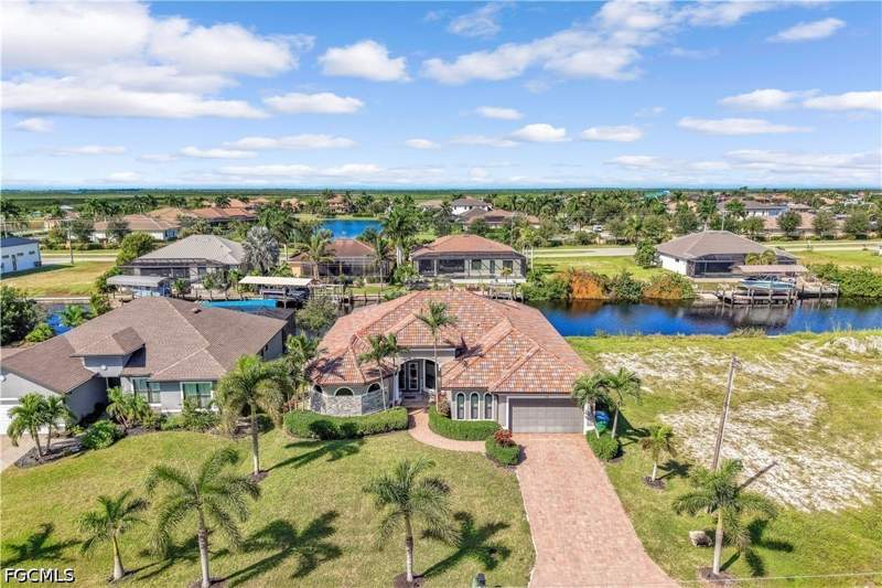 4 bedroom SingleFamilyResidence at 828 NW 39th Ave, Cape Coral, Cape Coral — photo 3
