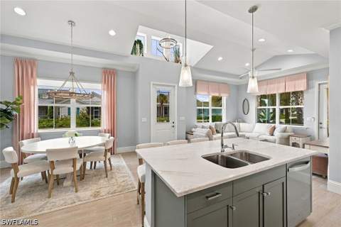 7006 Saona Ct, Naples FL - photo 11 of 32