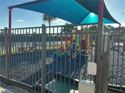 13262 Radcliffe Dr, Fort Myers FL - photo 23 of 25