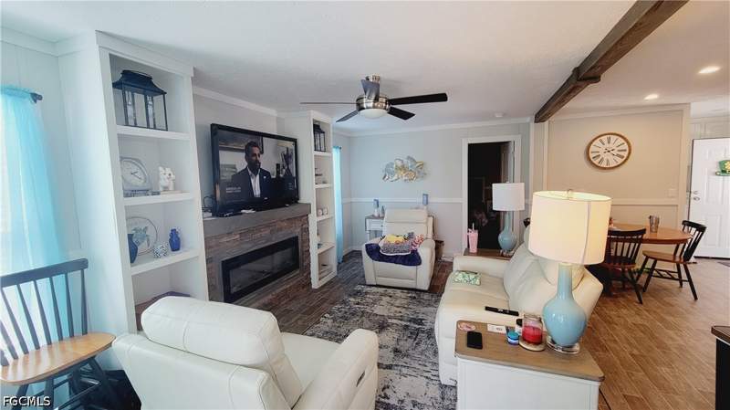 2 bedroom ManufacturedHome at 352 Shoreland Dr, Orange Harbor Mobile Home Park, Fort Myers — photo 4
