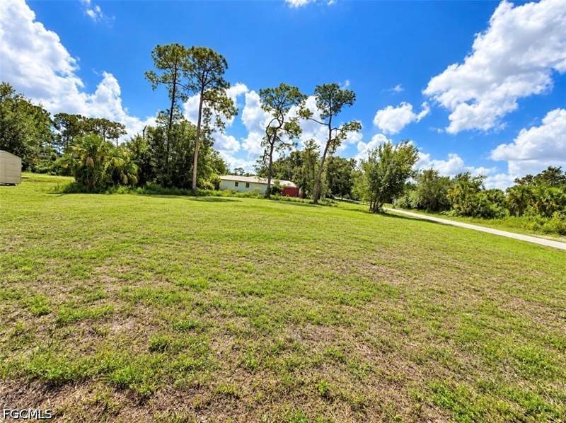 4 bedroom SingleFamilyResidence at 600 E 7th St, Lehigh Acres, Lehigh Acres — photo 2