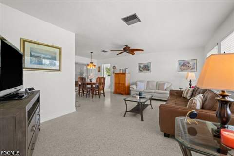 4029 SE 3rd Ave, Cape Coral FL - photo 6 of 36