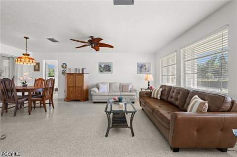 4029 SE 3rd Ave, Cape Coral FL - photo 7 of 36