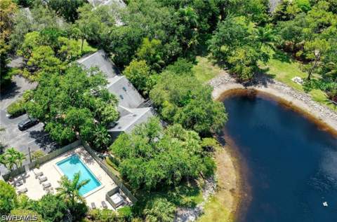 1325 Solana Rd K3, Naples FL - photo 20 of 36