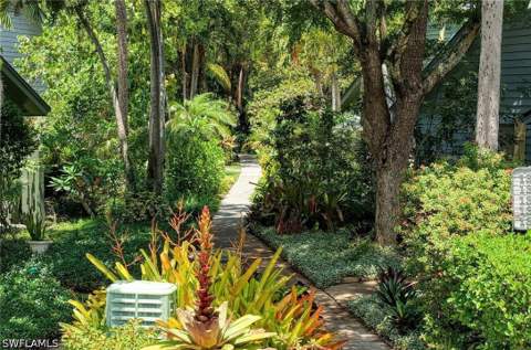 1325 Solana Rd K3, Naples FL - photo 21 of 36