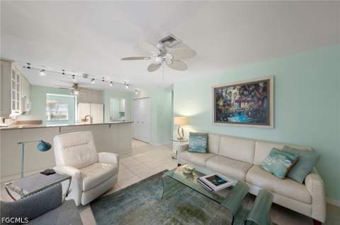 1435 Claret Ct, Fort Myers FL - photo 17 of 35