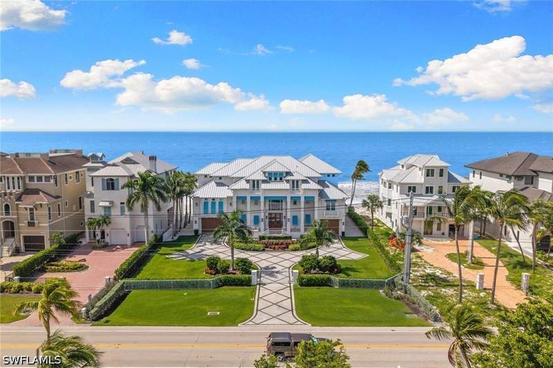 5 bedroom SingleFamilyResidence at 27566 Hickory Blvd, Bonita Beach, Bonita Springs — photo 4