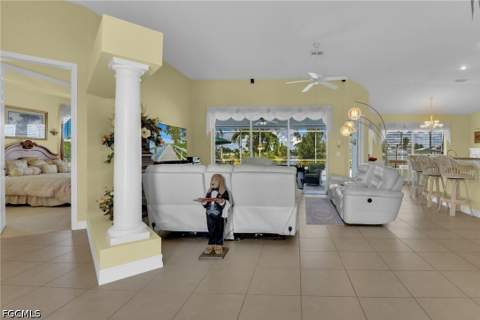 2607 NW 25th St, Cape Coral FL - photo 10 of 37