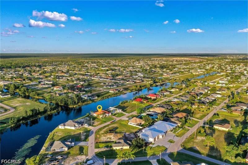 3 bedroom SingleFamilyResidence at 2607 NW 25th St, Cape Coral, Cape Coral — photo 3