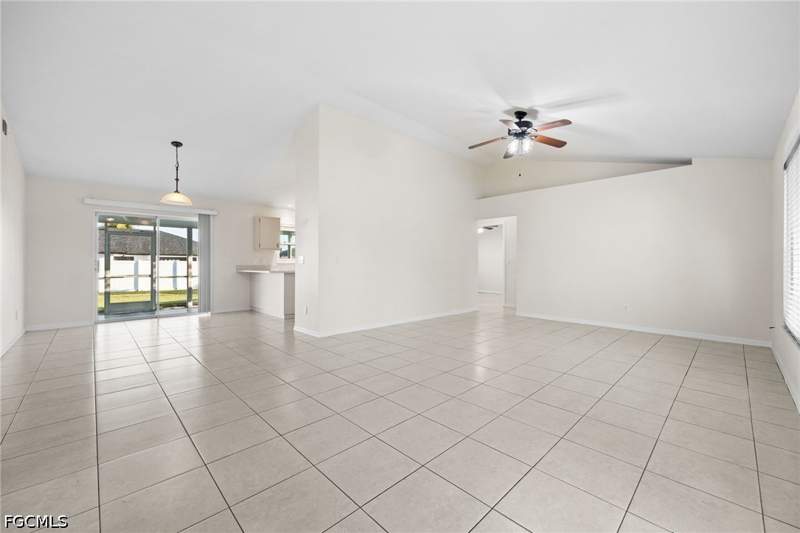 3 bedroom SingleFamilyResidence at 147 SE 19th Ln, Cape Coral, Cape Coral — photo 5