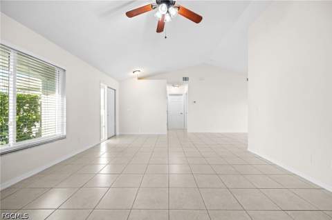 147 SE 19th Ln, Cape Coral FL - photo 9 of 40