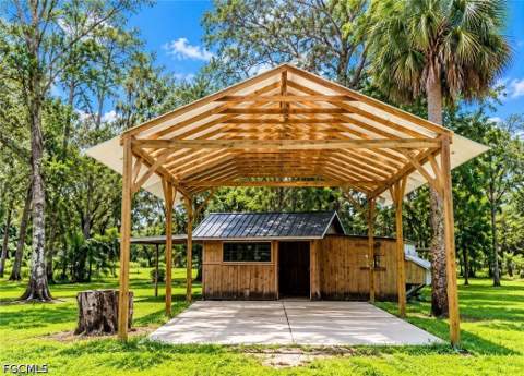 291 22nd St NE, Naples FL - photo 7 of 9