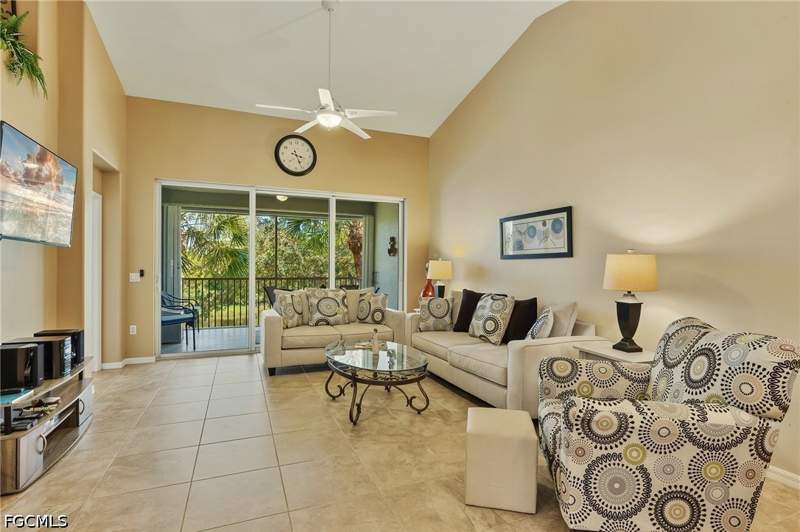 2 bedroom Condominium at 10109 Colonial Country Club Blvd 2405, Garden Lakes, Fort Myers — photo 4