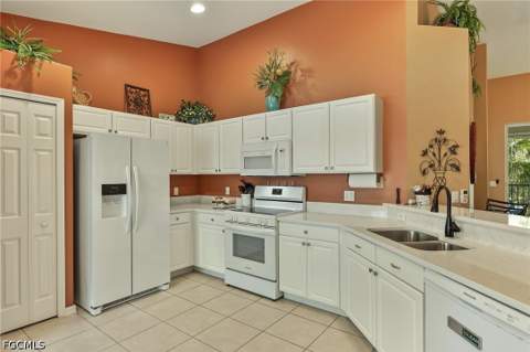 10109 Colonial Country Club Blvd 2405, Fort Myers FL - photo 6 of 25