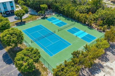 1250 Tennisplace Ct E33, Sanibel FL - photo 14 of 38