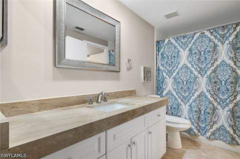 5817 Glencove Dr 405, Naples FL - photo 16 of 17