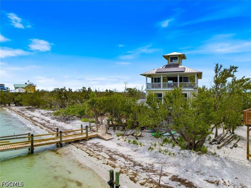 3 bedroom SingleFamilyResidence at 11240 Pejuan Shores, Cayo Costa, Cayo Costa — photo 2