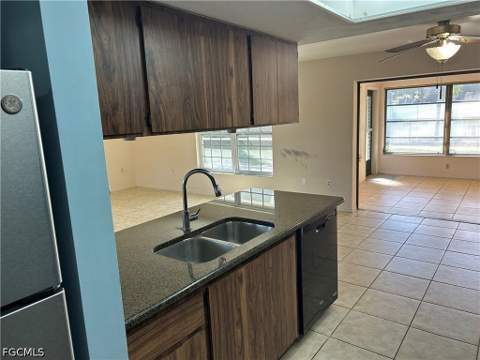 1318 SE 12th St, Cape Coral FL - photo 9 of 22