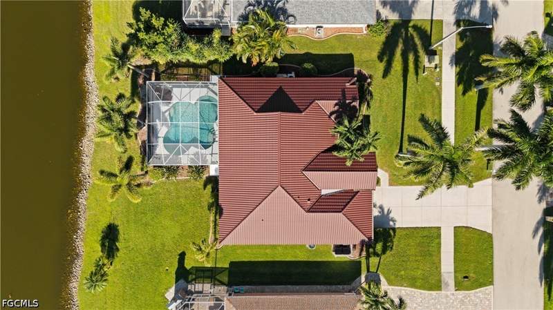 3 bedroom SingleFamilyResidence at 1070 SW 57th St, Rose Garden, Cape Coral — photo 3