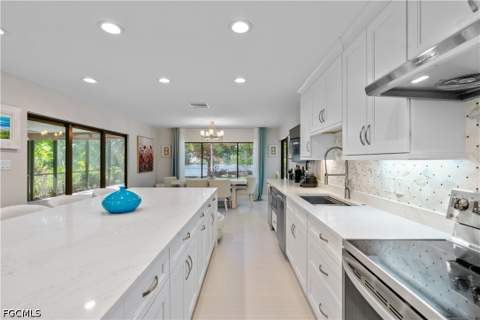 7337 Lake Dr, Fort Myers FL - photo 15 of 75