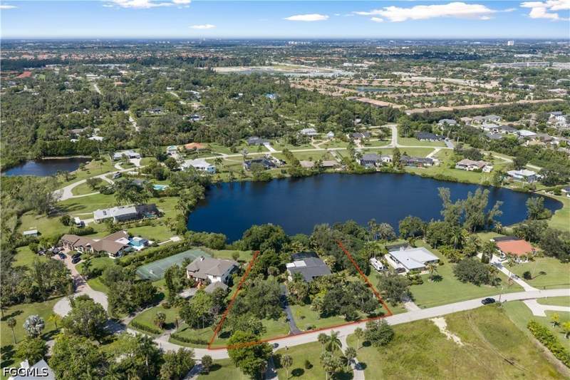 3 bedroom SingleFamilyResidence at 7337 Lake Dr, Heritage Farms, Fort Myers — photo 4