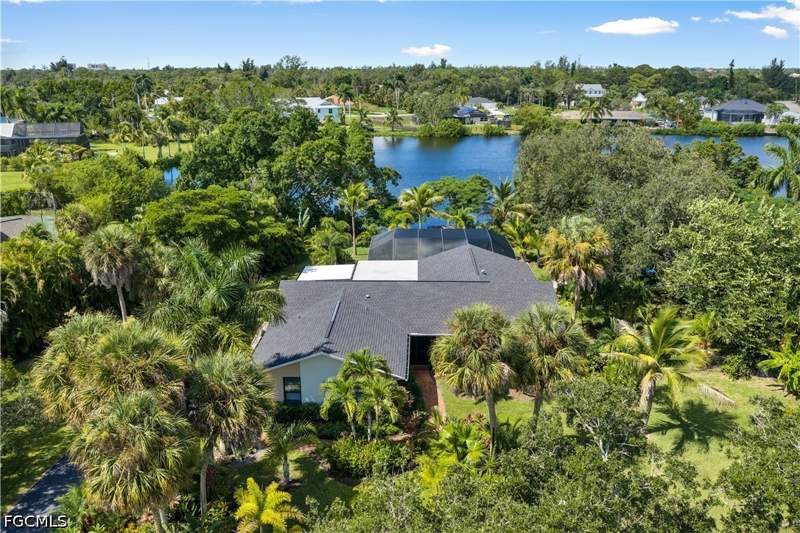 3 bedroom SingleFamilyResidence at 7337 Lake Dr, Heritage Farms, Fort Myers — photo 5