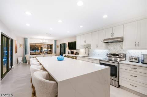 7337 Lake Dr, Fort Myers FL - photo 6 of 75