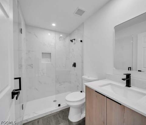 382 McArthur Blvd, Lehigh Acres FL - photo 9 of 25