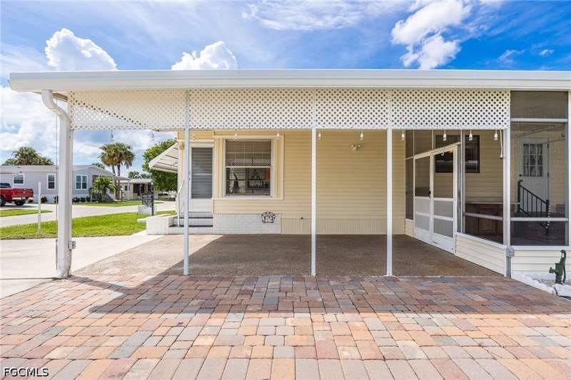 2 bedroom ManufacturedHome at 11931 Yellowstone Dr, Imperial Bonita Estates, Bonita Springs — photo 2