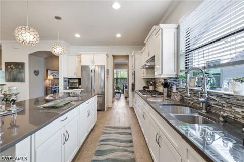 16345 Camden Lakes Cir, Naples FL - photo 9 of 50