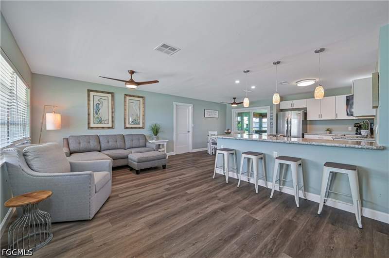 2 bedroom SingleFamilyResidence at 4547 W Coral Cir, Waterway Estates, North Fort Myers — photo 4