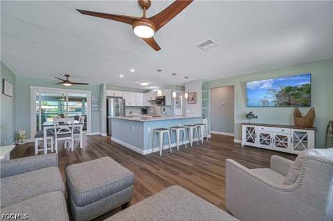 4547 W Coral Cir, North Fort Myers FL - photo 7 of 40