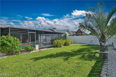 2202 SE 13th St, Cape Coral FL - photo 9 of 37