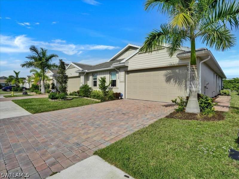 2 bedroom Attached at 999 Enbrook Loop, Enbrook, Naples — photo 4