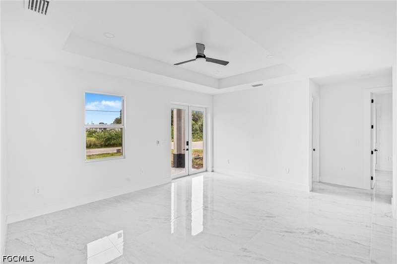 3 bedroom SingleFamilyResidence at 2820 2nd St W, Lehigh Acres, Lehigh Acres — photo 3