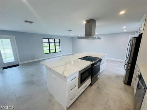 112 SW 38th Ter, Cape Coral FL - photo 12 of 45