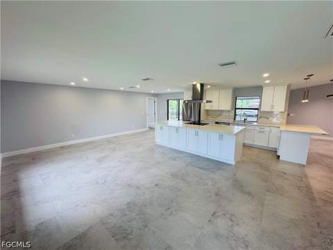 112 SW 38th Ter, Cape Coral FL - photo 6 of 45