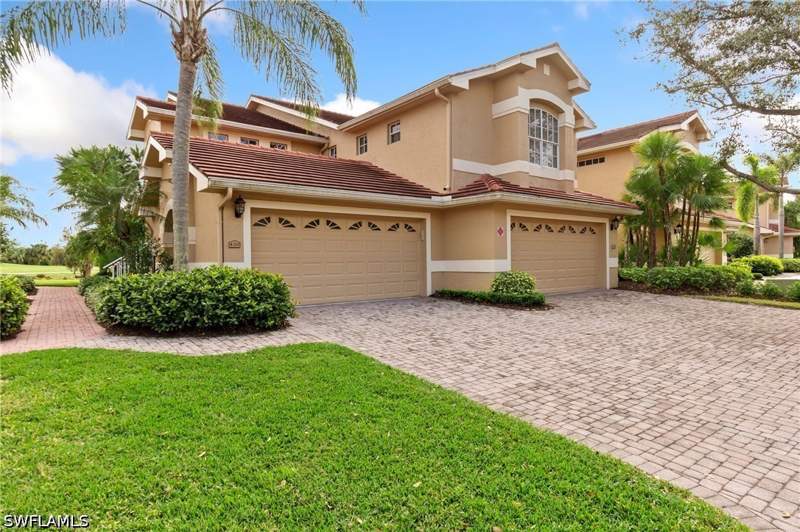 3 bedroom Condominium at 20281 Calice Ct NW 2201, Oakwood, Estero — photo 3